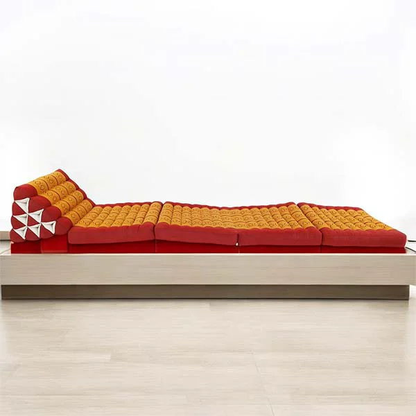 Thaikudde med fyra utfällbara dynor