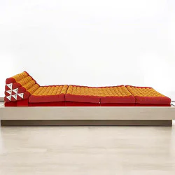 Extra lång thaikudde med fyra dynor